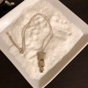 Cascading square pendant necklace